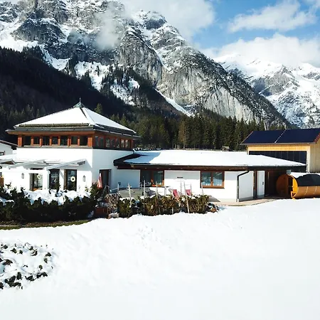 With Trail & Mountain Views, Cleaning Included * Leutasch