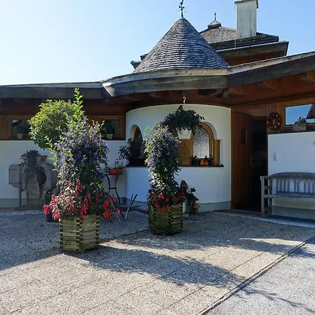 Vakantiehuis With Trail & Mountain Views, Cleaning Included