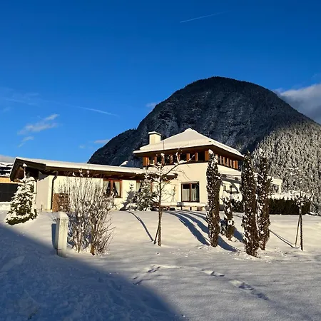 Tatil Evi With Trail & Mountain Views, Cleaning Included *